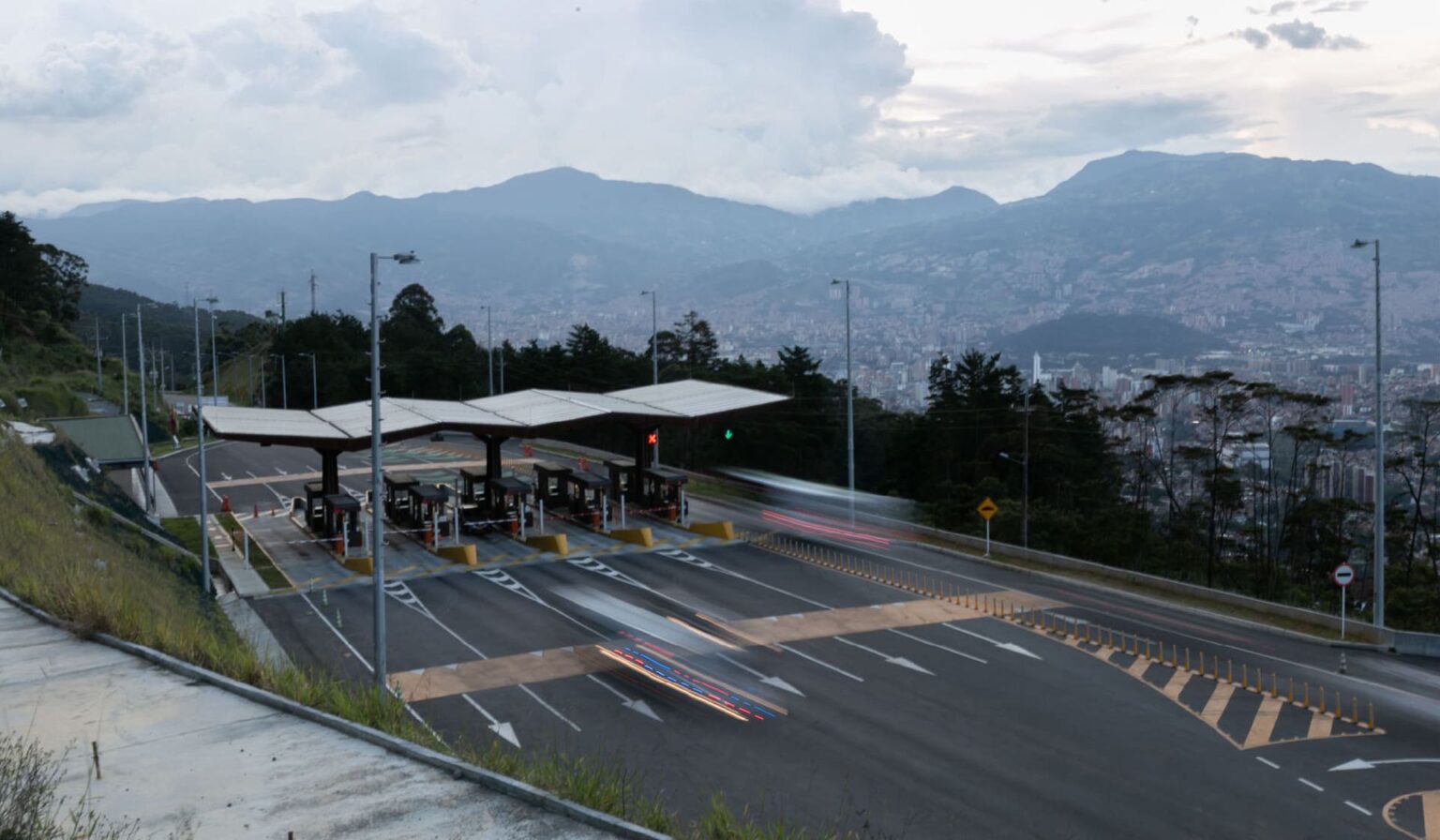 peajes-restricciones-trafico-servicios-tunel-de-oriente